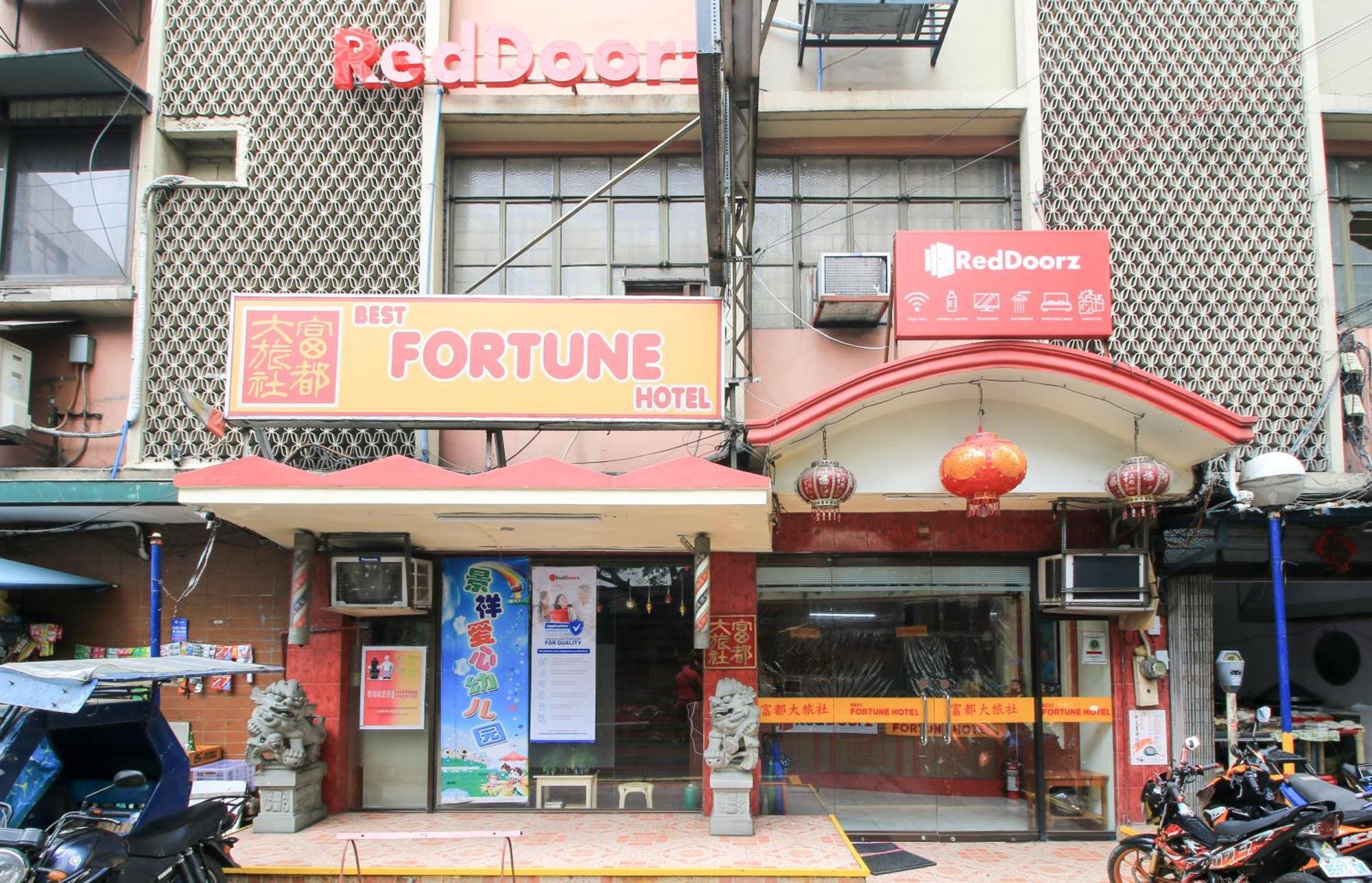 Reddoorz Plus @ Chinatown Binondo Manila Exterior foto